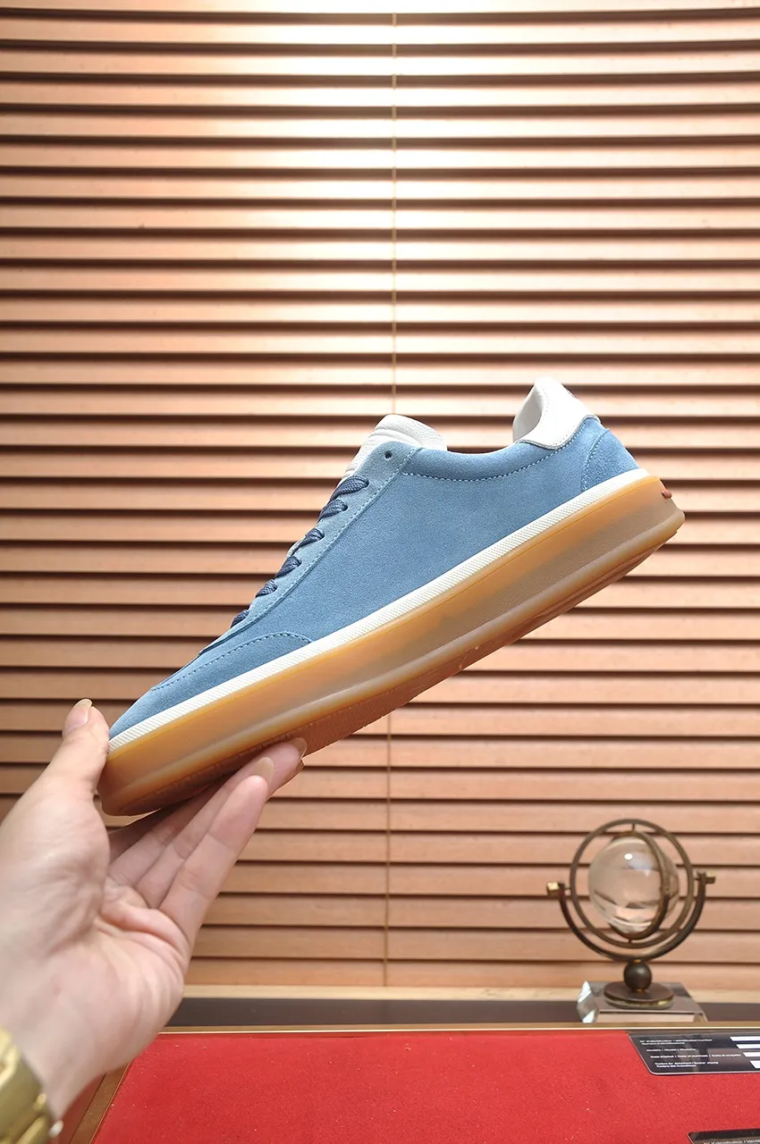 Men's men's shoes 💰540💶【𝐥𝐨𝐫𝐨 𝐏𝐢𝐚𝐧𝐚】lp classic loafers, an Italian treasure brand, the only brand that can match Hermès! Only after wearing it do we realize that we cannot let down our feet. The upper is imported cashmere, the lining of water-dyed cowhide ➕ the cowhide feet, the official original glass rubber outsole, and the pendant. Exclusive original packaging (tag ➕ brand paper ➕ outer box ➕ hand bag) code number: 38-45